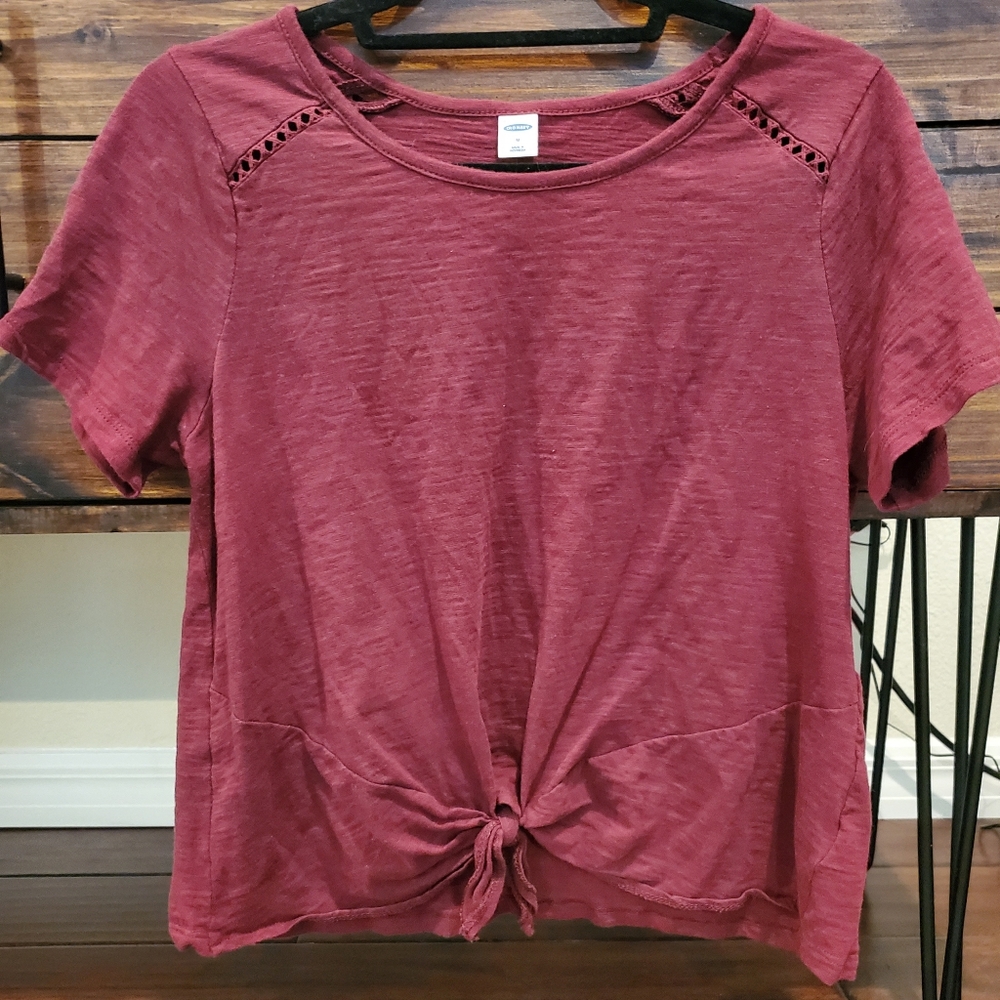 Old Navy T-Shirt